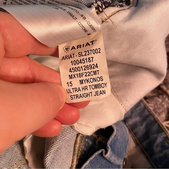 NWT Ariat jeans Mykonos ultra high rise Tom boy distressed jeans 33 reg - Picture 16 of 16